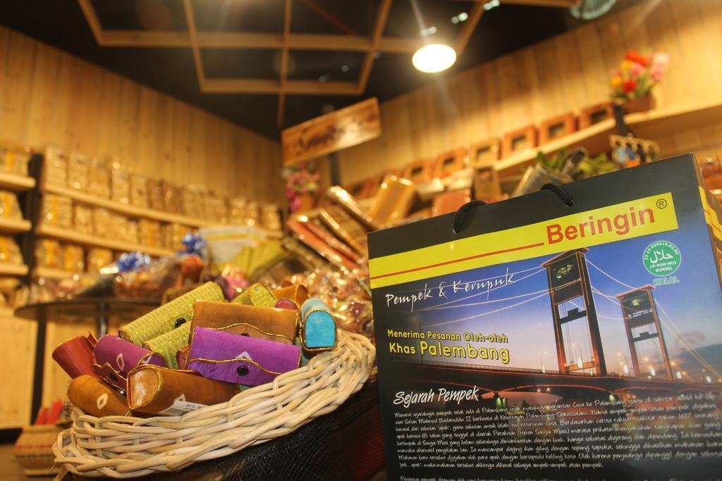 Amaris Hotel Palembang Eksteriør billede